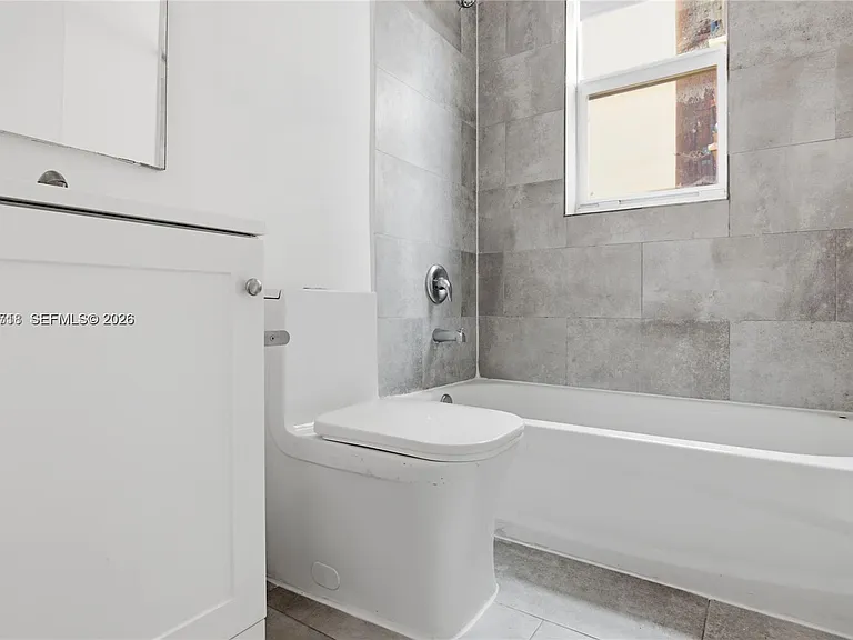 402 NW 12th Ave #213 — Photo 13