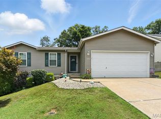 2364 Arkansas Dr, High Ridge, MO 63049