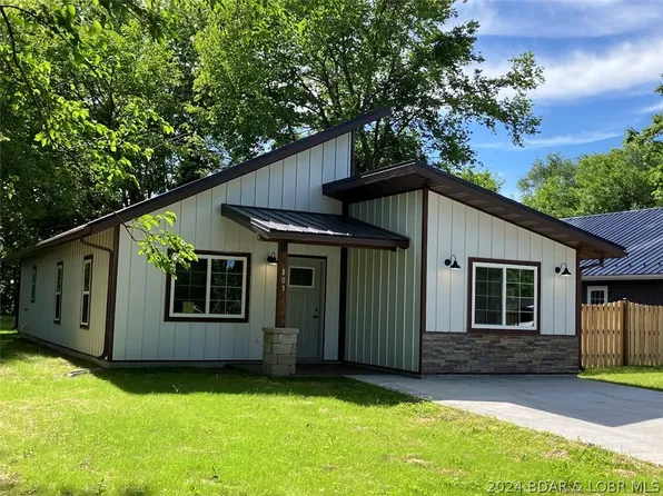 803 S Chestnut St, Eldon, MO 65026