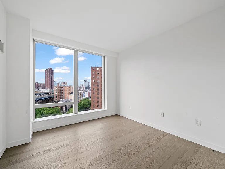 252 South St #16M — Photo 19