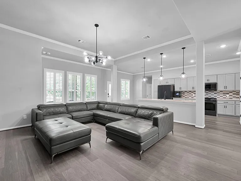 18207 Samie Nell Ct — Photo 14