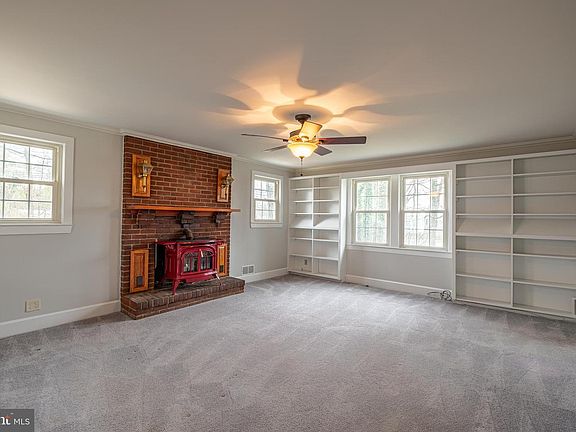 5th image of 5680 Bryantown Rd