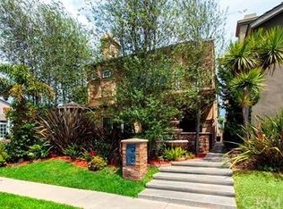 602 Heliotrope Ave #B, Corona Del Mar, CA 92625