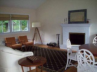 2nd image of 8 Hilaire Dr