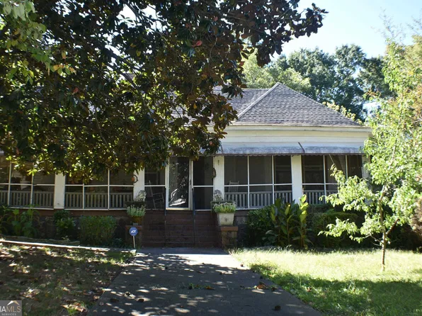 1033 E Lake Dr, Decatur, GA 30030