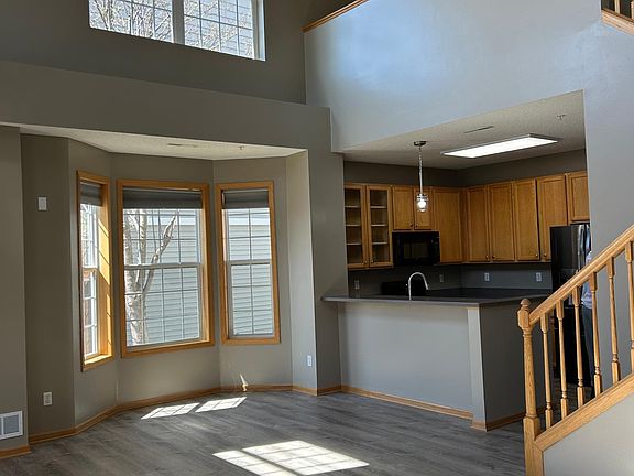 2nd image of 1565 Legacy Pkwy E Unit 1