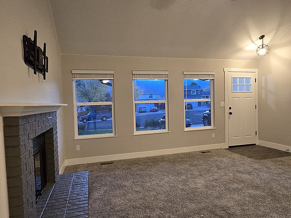 4th image of 3625 Trailhill Pl