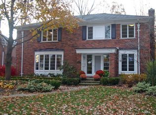 13 Cambridge Blvd, Pleasant Ridge, MI 48069