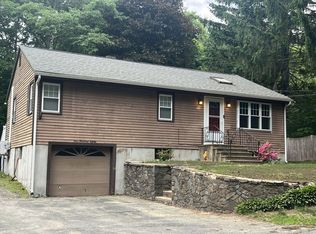 180 Cross St, Boylston, MA 01505