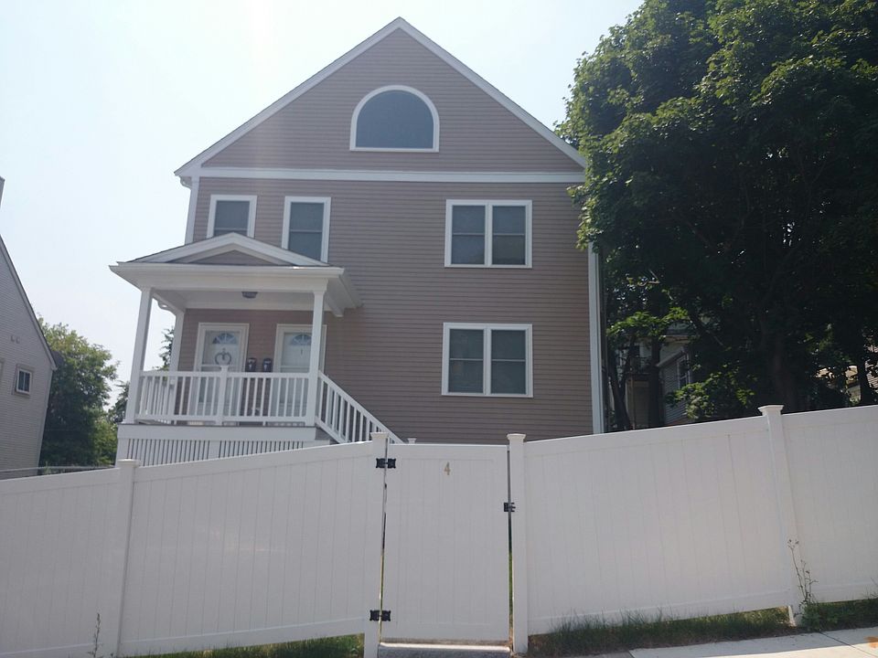 2nd image of 4 Half Moon St