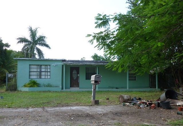1st image of 15505 Hayes Ln