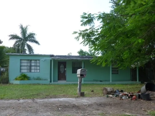 15505 Hayes Ln, Homestead, FL 33033