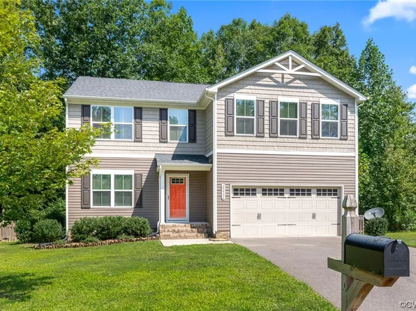 20906 Baileys Grove Dr, South Chesterfield, VA 23803