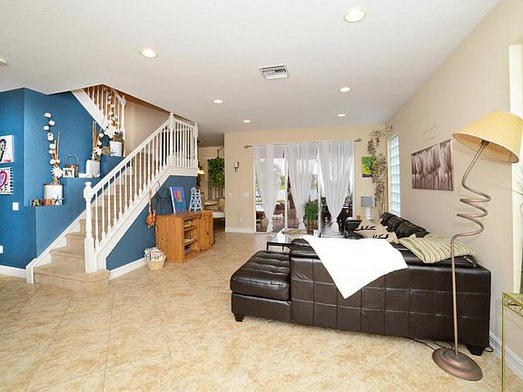 Home For Sale In Canyon Isles