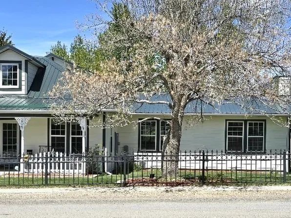 208 Water St, Sheridan, MT 59749