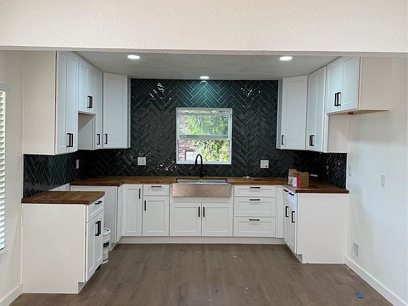 4th image of 3004 N 15a St