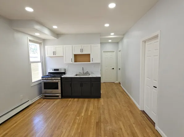 10 Rodwell Ave, Irvington, NJ
