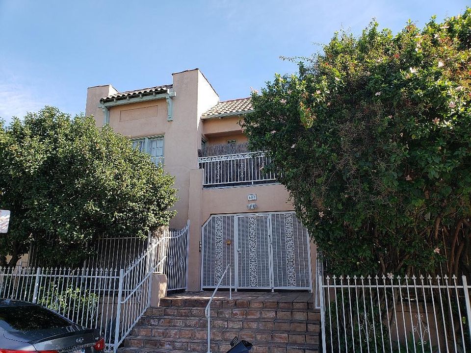 1st image of 608 N St Andrews Pl APT 8