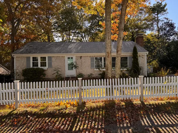 11 Uncle Stanleys Way, South Dennis, MA 02660