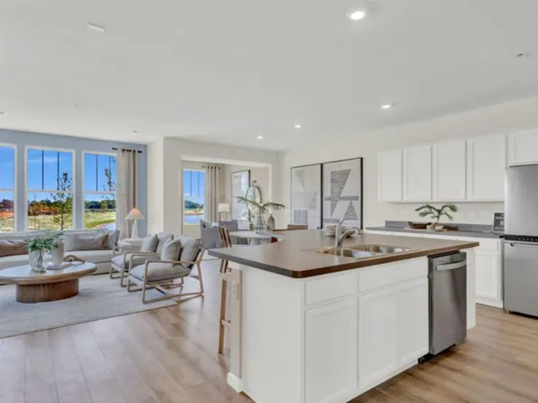 2231 Horseshoe Cir, Naperville, IL