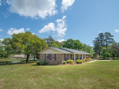 391 Waterford Dr., Georgetown, SC, 29440