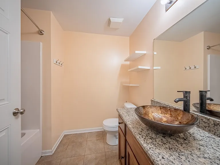 953 E Summerfield Glen Cir — Photo 13