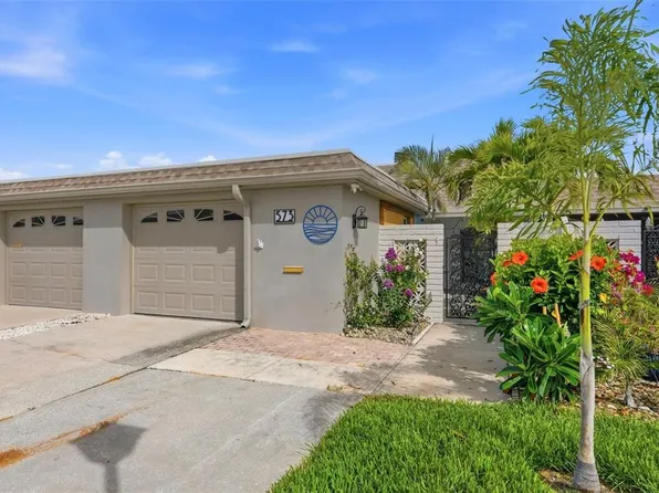 573 Boca Ciega Point Blvd N, Saint Petersburg, FL 33708