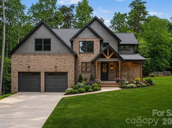 401 7th St NE, Conover, NC 28613