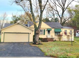 26128 Pettibone Rd, Bedford, OH 44146