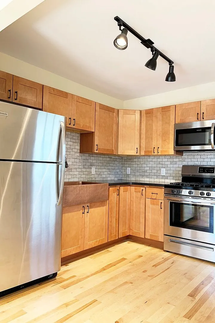 6-8 Chase Street — Photo 1