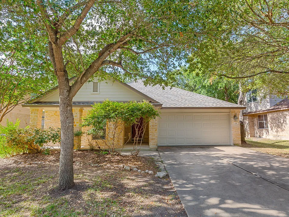 135 Lear Ave