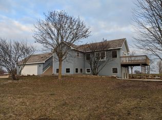 8414 Barnard Mill Rd, Richmond, IL 60071