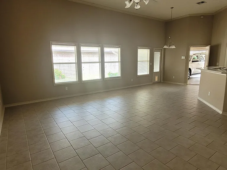 202 Crosswind Dr — Photo 22