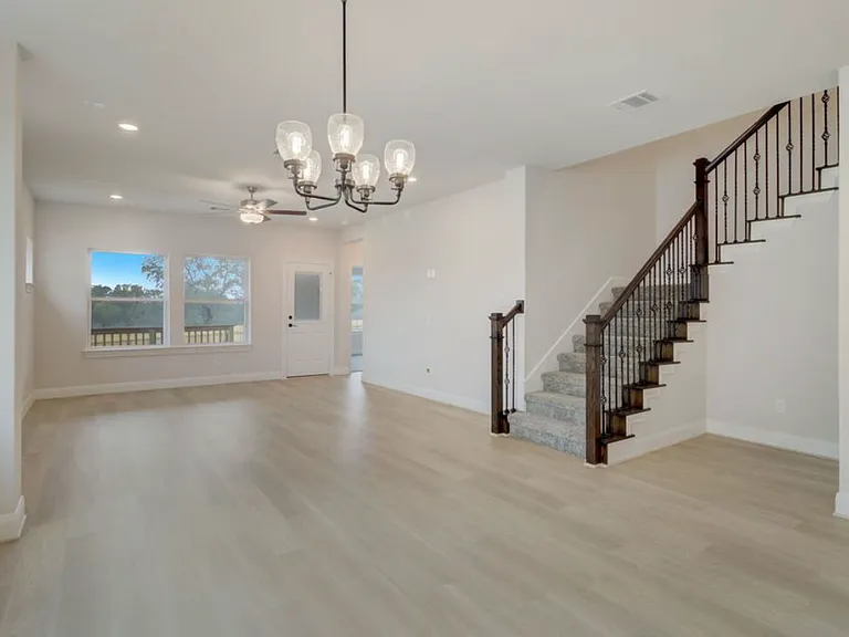 2623 Suncadia Ln — Photo 12