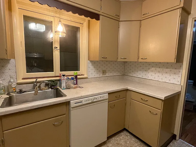 Whitehills Dr — Photo 19