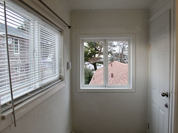3rd image of 20 Graham Ave #5