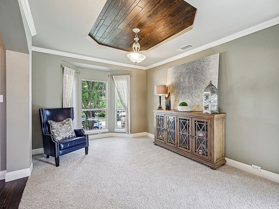 4th image of 5603 Blazing Star Rd