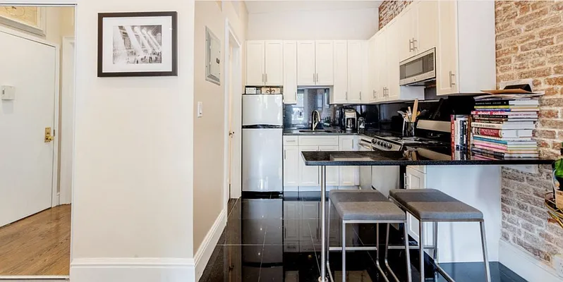 Rented by Douglas Elliman | media 10