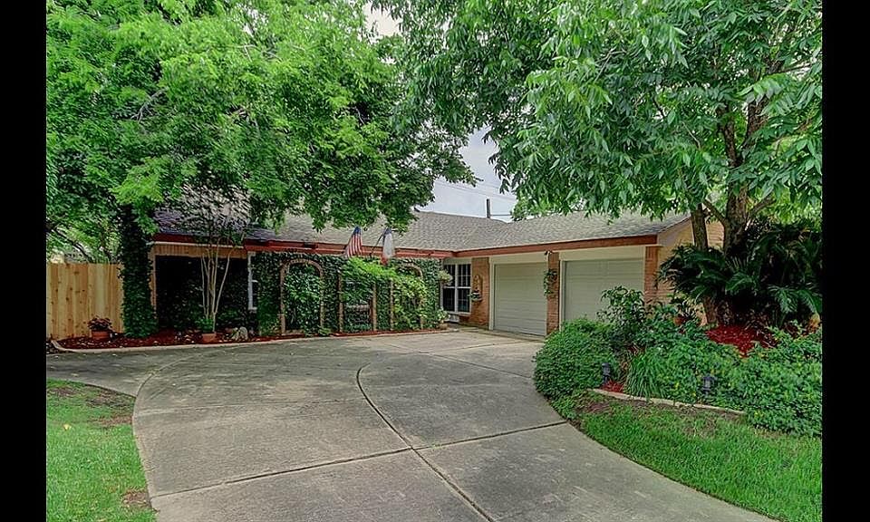 1st image of 3407 Rockyridge Dr