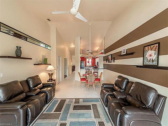 2nd image of 380 Robin Hood Cir Unit 202