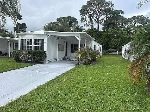 3rd image of 61 Camino Del Rio Port St