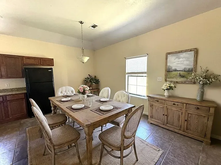 210 Small Oaks Rd — Photo 7
