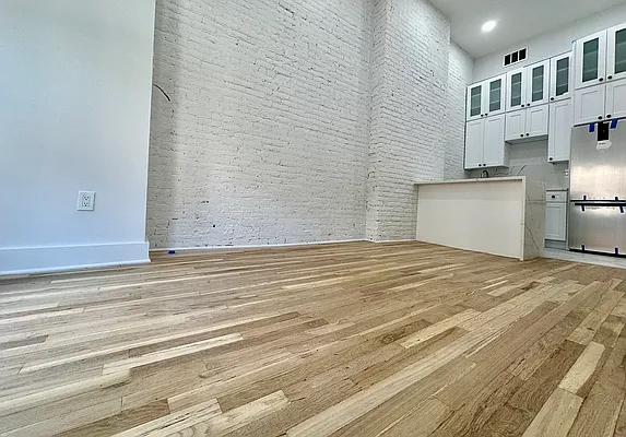 Rented by Building Equity Real Estate LLC | media 3