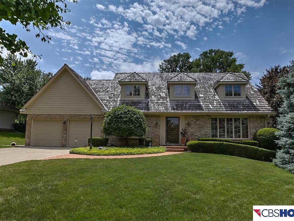 1st image of 9957 Essex Dr