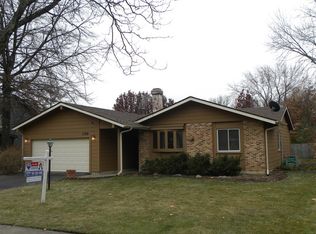 1159 N Old Mill Rd, Palatine, IL 60067