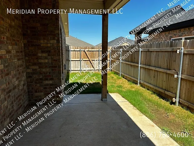 5506 Itasca St #B — Photo 30