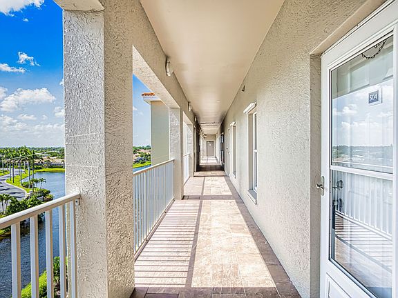 5th image of 14817 Laguna Dr APT 504