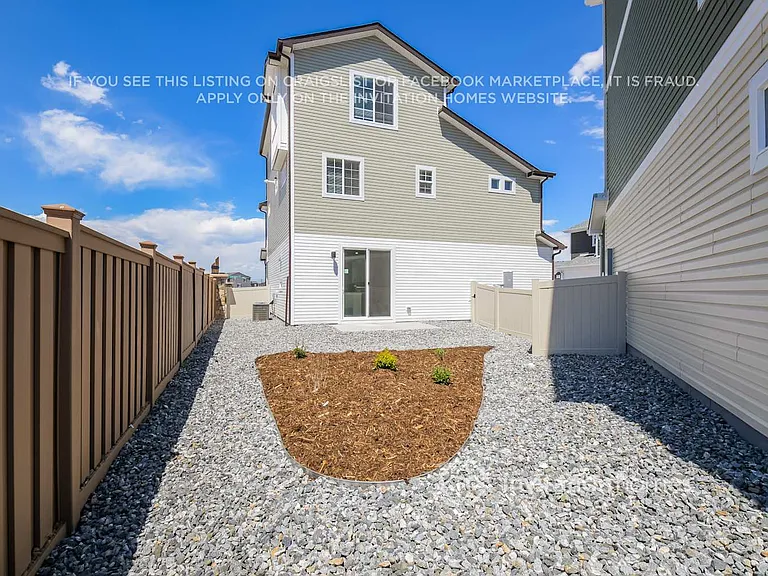 3341 Streamwood Dr — Photo 17