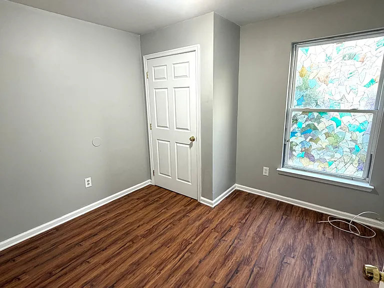 788 Maplecrest Rd — Photo 13