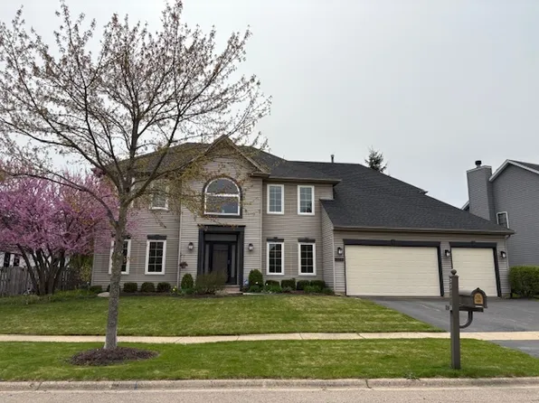 3341 Banford Cir, Lake In The Hills, IL 60156